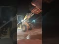Katër betoniere janë përfshirë nga flakët gjatë natës në një kantier ndërtimi.