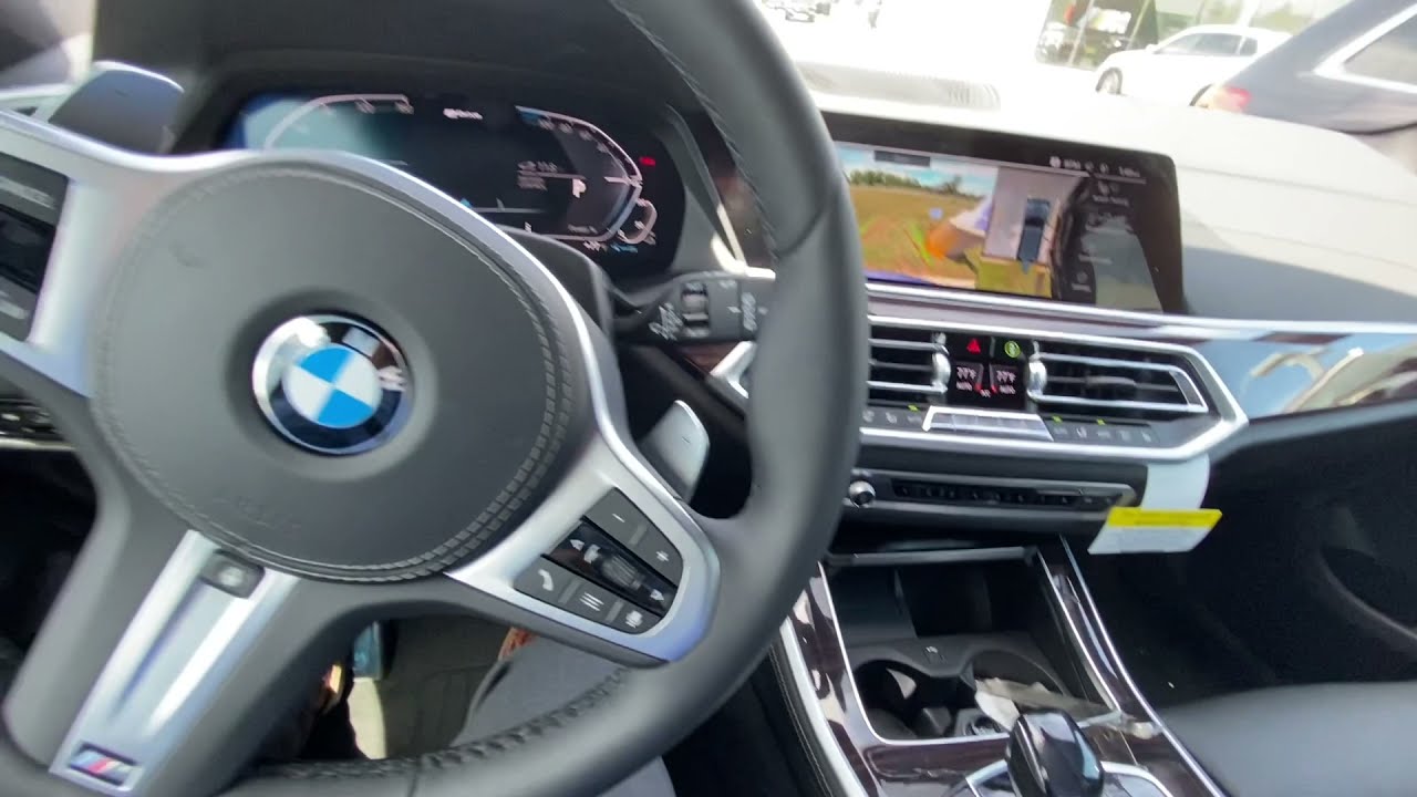 How to Use BMW Automatic Parking - YouTube