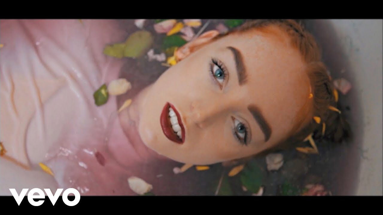 Annie Tisshaw - Mr Rockstar