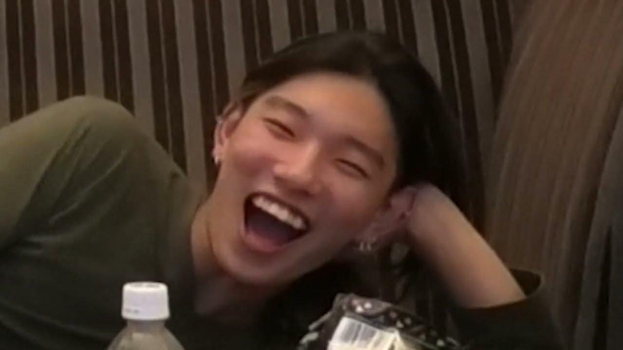 酒企画撮影後、最低なUNOとテトリスが行われました。【卒業旅行未公開】