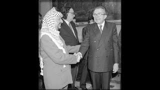 QUANDO ARAFAT ANDO' ARMATO IN AULA CAMERA NEL 1982