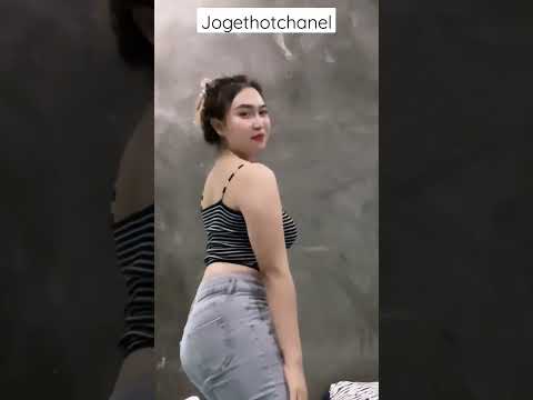 Goyang hot mamah muda!! pascol merapat