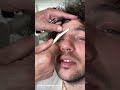 بيني بلانكو يحصل على توهج كبير نتف الحاجب المتصل 