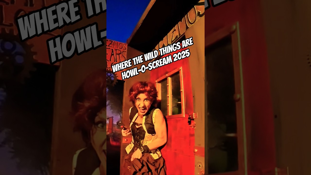 Be Afraid of the wild things at SeaWorld San Antonio #howloscream #seaworld #scareactor