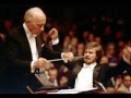 Capture de la vidéo W. Lutosławski(1913-1994) Anniversary: Piano Concerto - K. Zimerman