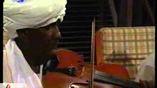الموسيقار الأستاذ حسين عثمان - عزف على الكمان - موسيقى لأغنية سالتو عن فؤادي