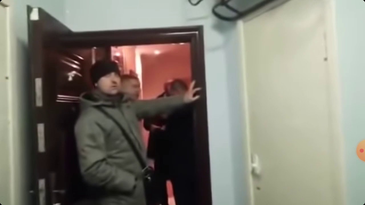 видео отпор коллекторам. цыпушкин из коллектор мыслей. расстрелял коллекторов из автомата видео. расстрелял коллекторов из автомата видео. дед застрелил коллектора.