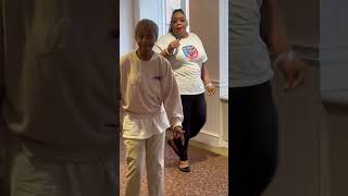 Let’s Twist #seniorcitizens #singing #seniorwellness #dancevideo