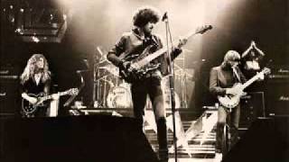 Thin Lizzy Dancing In The Moonlight Backing Track chords