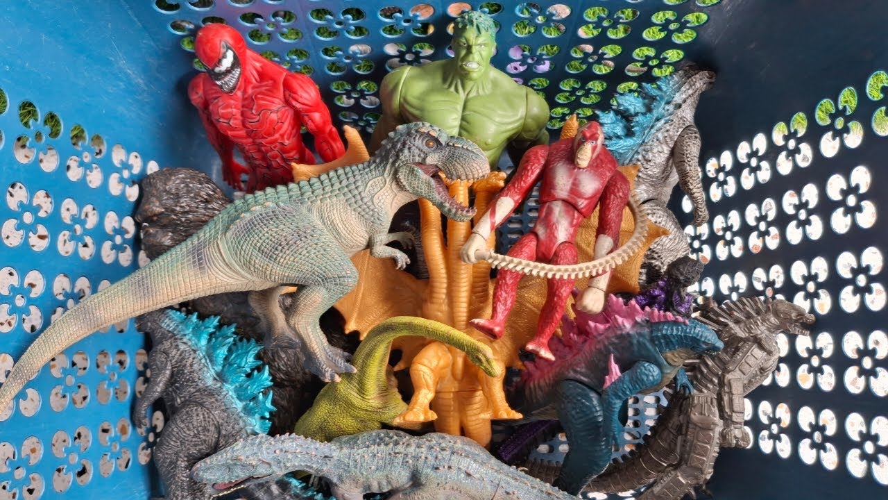 Hunting found,Godzilla,Jurassic world Dominion,mosasaurus, megalodon,kingkong,T-rex, vs Godzilla,