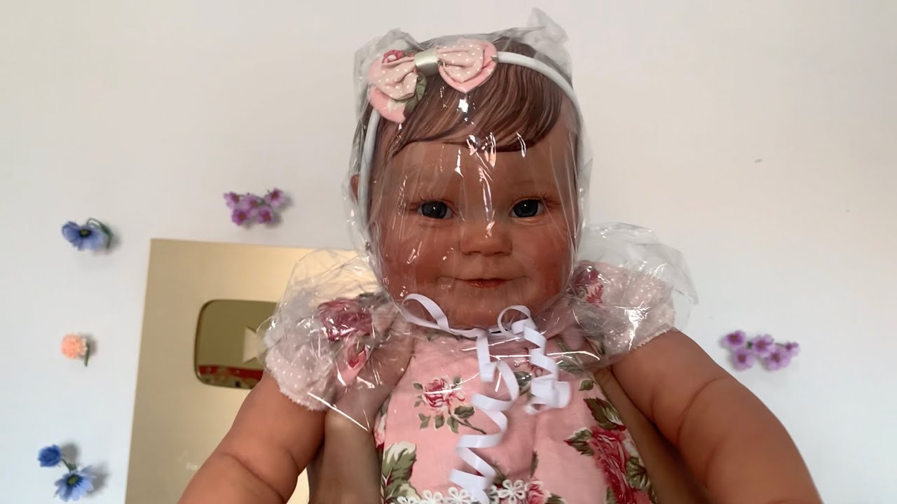 Embrulhando a bebê reborn Maddie para ir para a casa da nova mamãe | Gabi Reborn