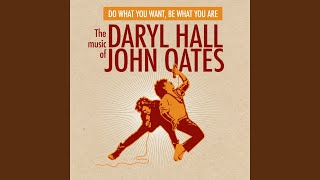 Video thumbnail of "Daryl Hall & John Oates - Go Solo"