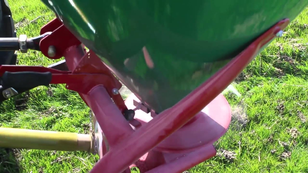 Ino 300 kunstmest- / zoutstrooier - AgriXpert