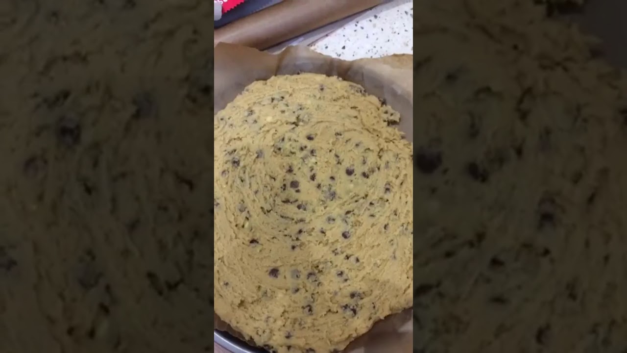 How to make the perfect cookie pizza