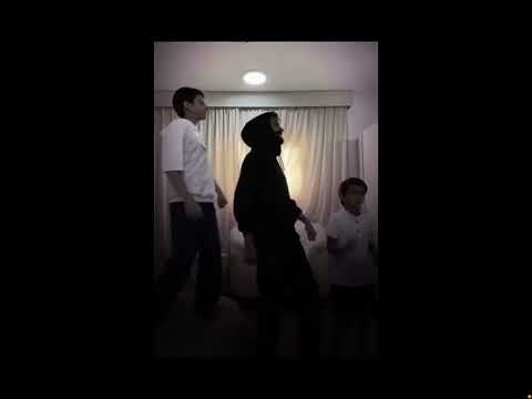 عشقيييي هزت الكتف