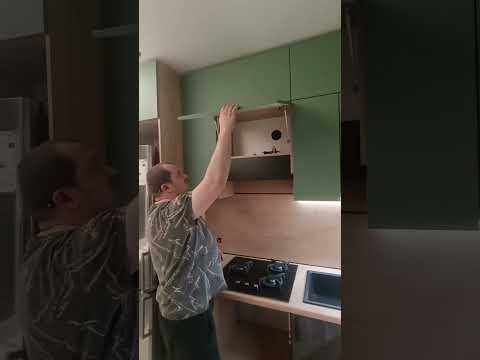 Обзор готовой кухни в Омске. Рассказываю всё что есть. Стоимость 183тр. Я на связи 89136461021