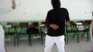 bailando al ritmo de porristas.AVI