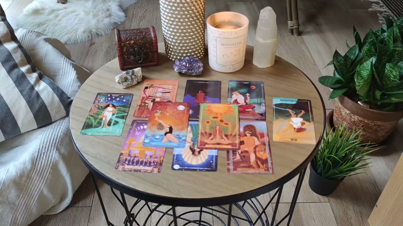 Are UN MESAJ pentru tine și te va lăsa fără cuvinte... 🔥 Etalare Tarot Dragoste 