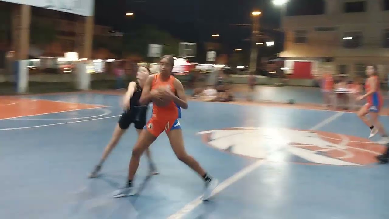 Amistoso 3 U13 chicas 👧 Floresta Team vs Caballito Zevallos 1er Cuarto. 