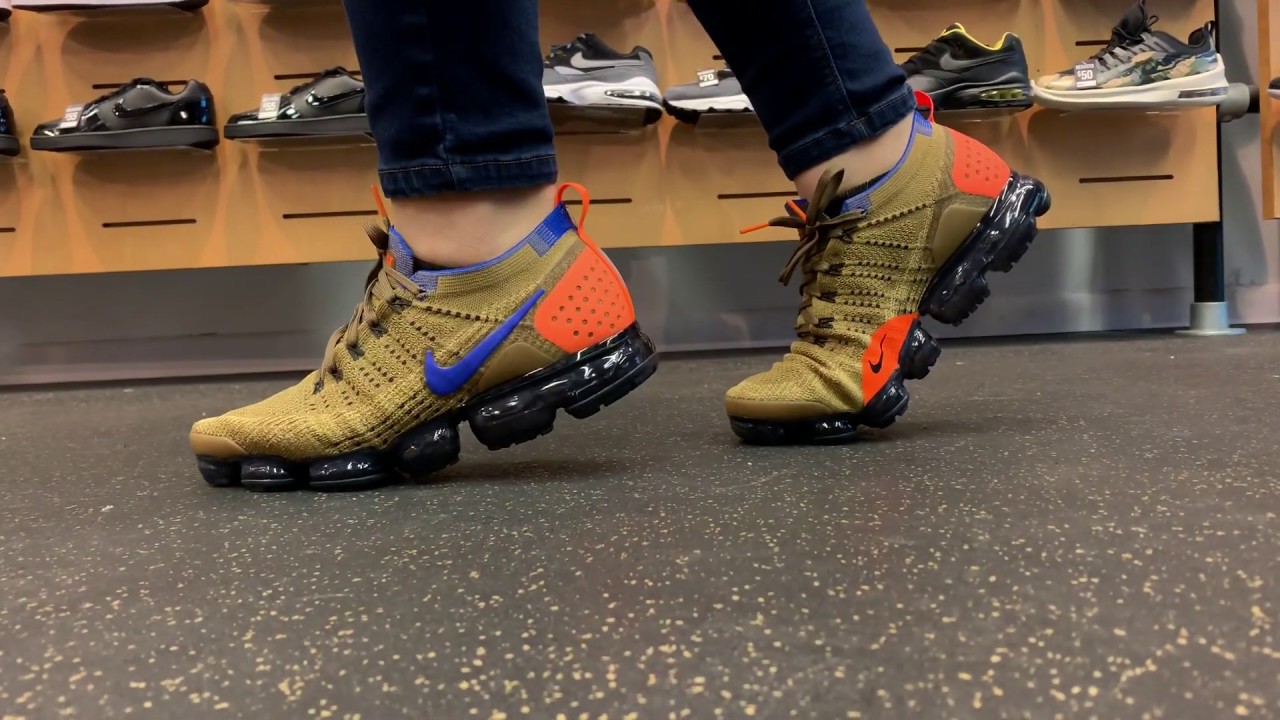 air vapormax flyknit 2 golden beige racer blue