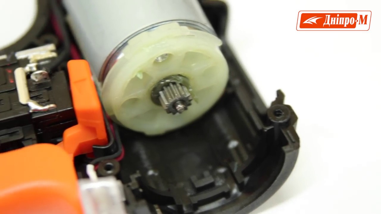 Аккумуляторный шуруповерт Днипро-М АДЛ-12П3 - YouTube