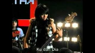 KOTAK--mencintai ku dan dia