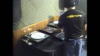 DJ X TEST BERINGHER BCD 2000 ESTUDIO DJ DERKOMMISSAR