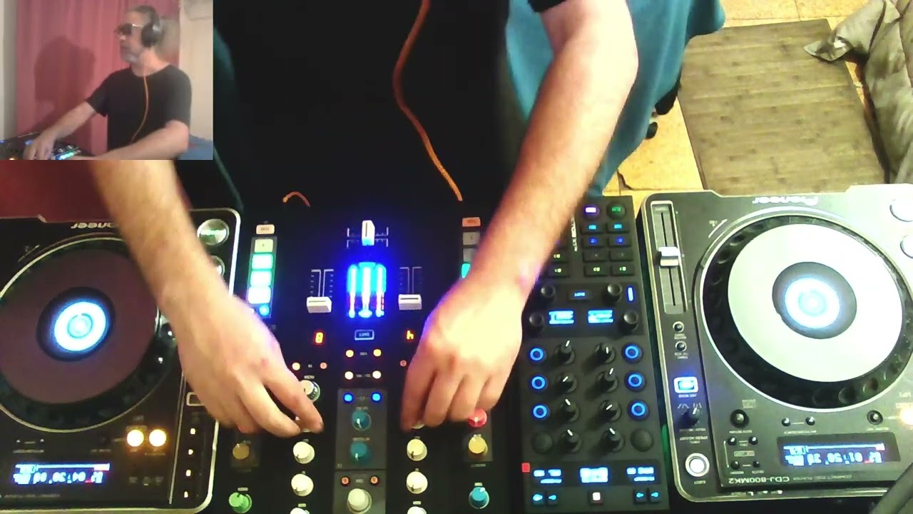 PRIVATE ROOM SESSION