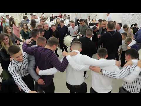 Cupca Veselie Maxima La Ion Si Ionela Formatia Universal Cernauti 