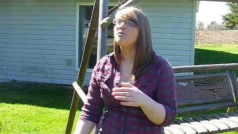 Dani Lee Loomis singing a cover of Kellie Pickler'...