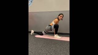 Deep lunge to hamstrings stretch #fitness #mobility