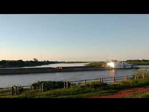 BARCA NO RIO PARAGUAI (BRASIL x PARAGUAI)