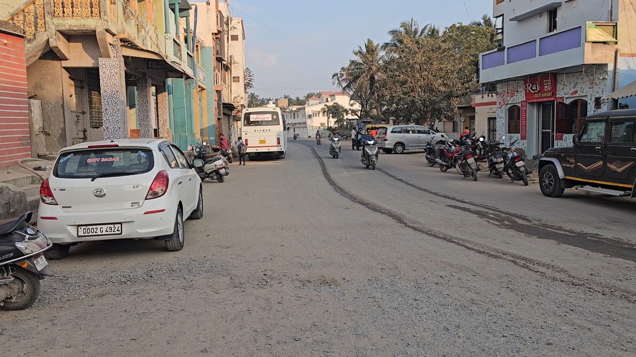 વણાંકબારા ગામ રોડ દીવ 