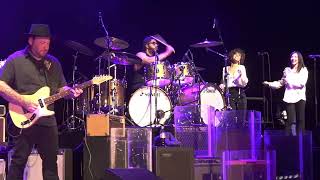 Joe Bonamassa &amp; Josh Smith perform live Ronnie Earl's "I Want to Shout About It" cover