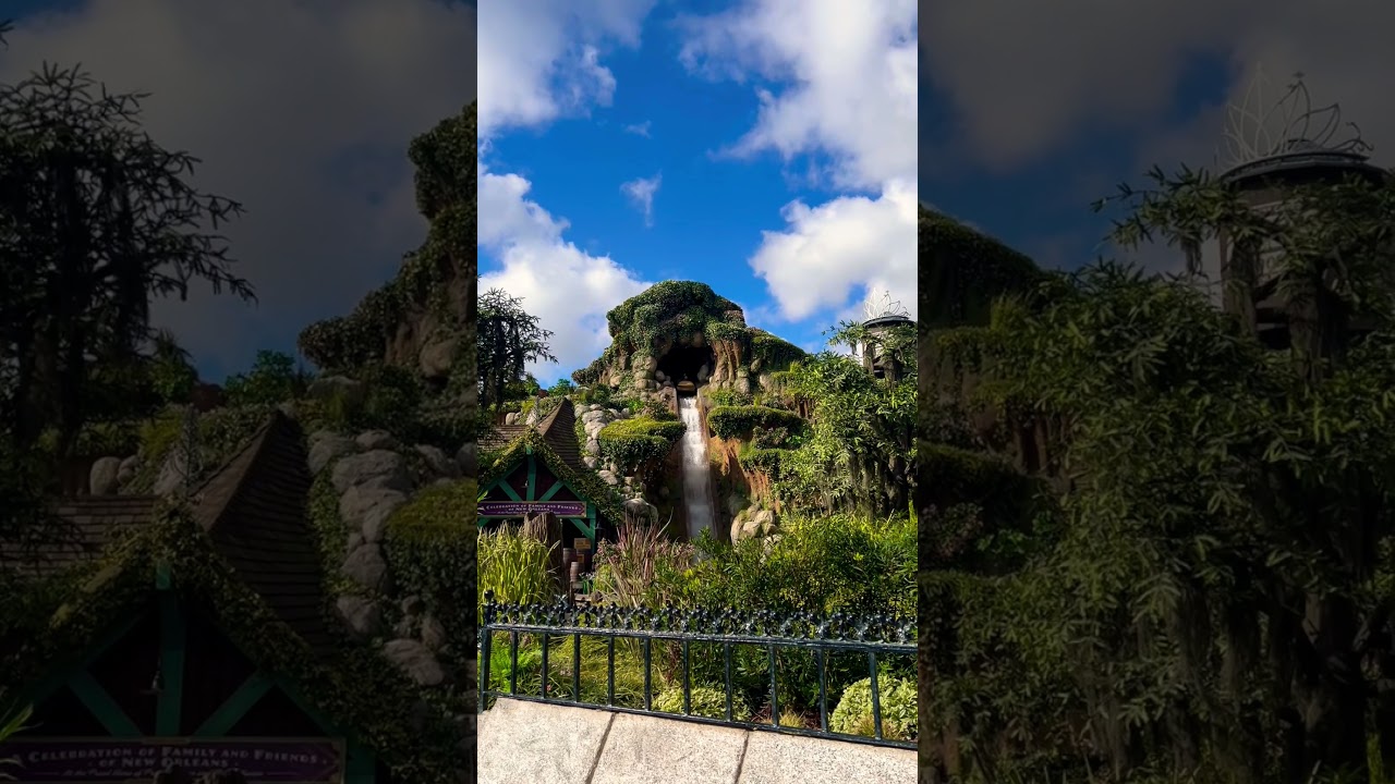 Tiana's Bayou Adventure at Disneyland! 