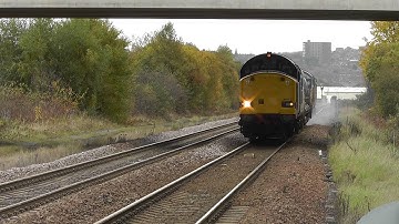 RHTT train 3S77 at Metrocentre With DRS Class 37 Nos. 37608 and 37609 - 25 Oct 2012.m2ts