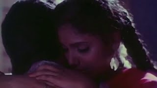 Tamil Actress Unseen Romance in front of Gauthami