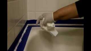 How to Caulk a Bathtub with Beautiful Results