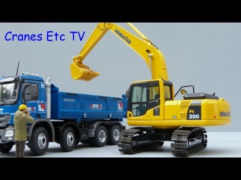 KOMATSU PC200i-11 1/50スケール KOMATSU PC200i-11 1/50スケール KOMATSU PC200i-11 1/50