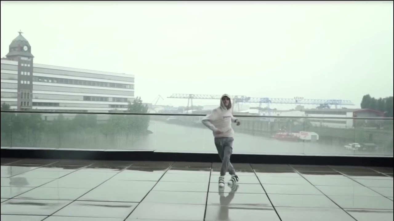 Cuttingshapes ( House Shuffle ) Chicken Soup - Skrillex