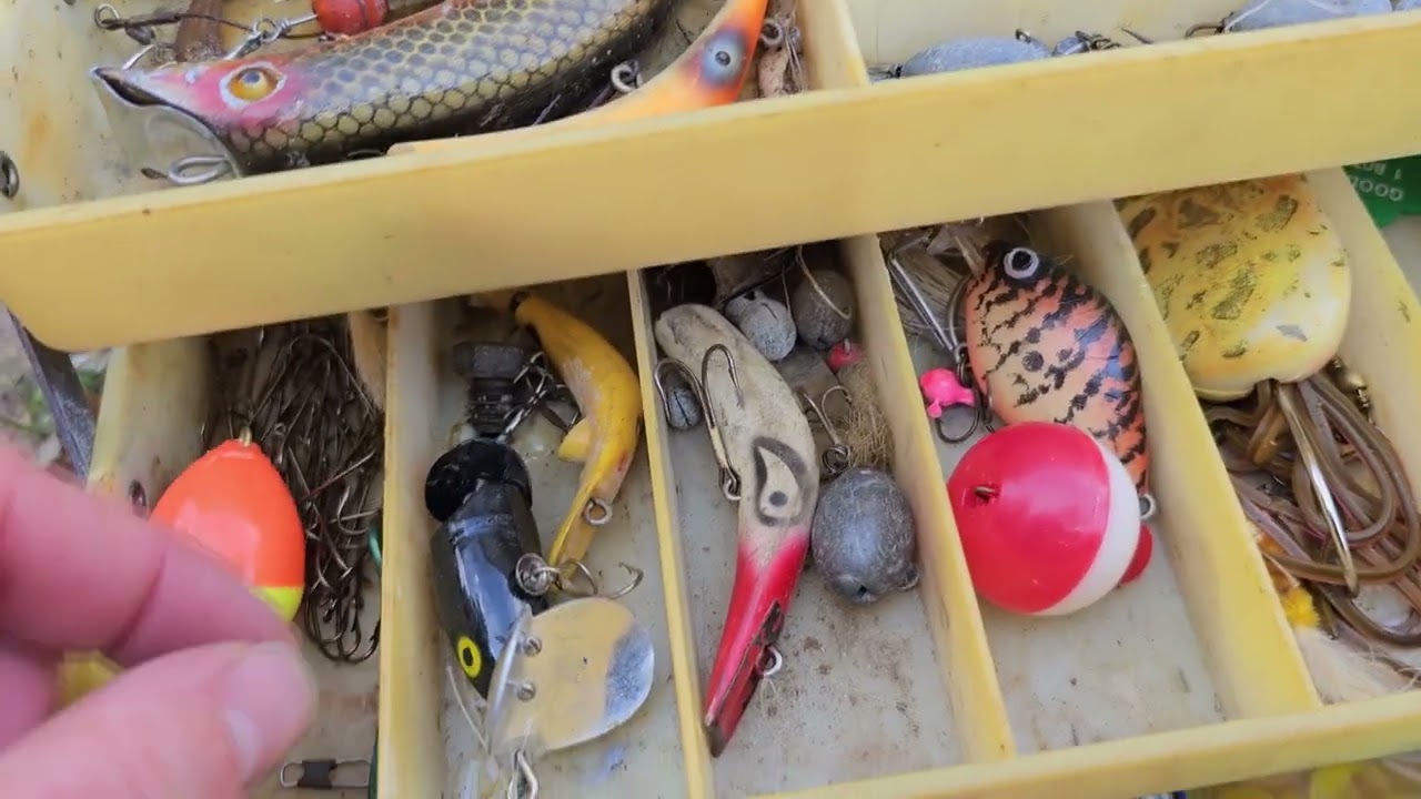 dads ole tackle box CHEERZEER CUSTOMIZE Personalized Fishing Box, Dad Fishing Gifts for Father's Day, Dad and Son Fishing Partners for Life, Fishing Gift For Dad, Fishing Tackle Box, Clear (jw-dy360) : Sports & Keep tackle organized and ready to go with the Old Town Sportsman Tackle Box Dad's Old Tackle Box- Unboxing