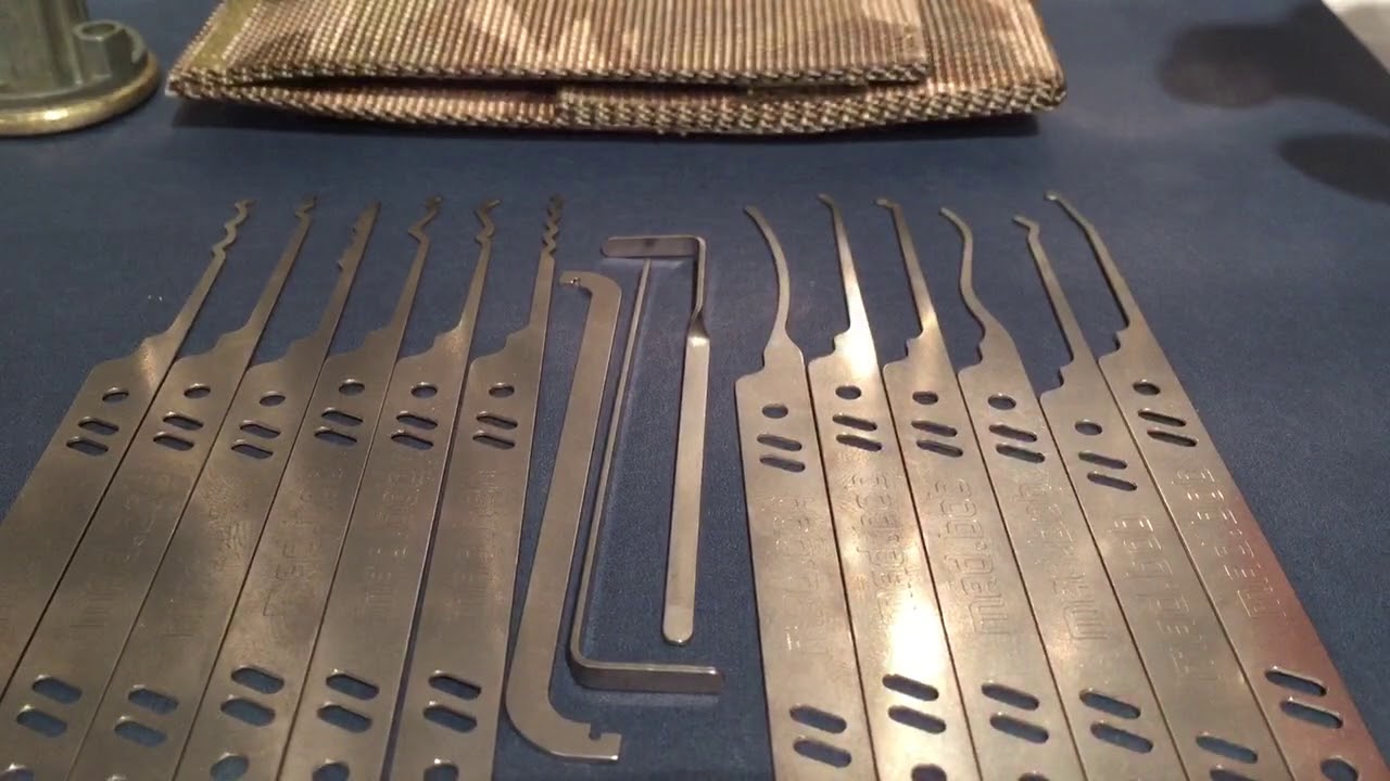 100 Subscriber, 50 video, Christmas giveaway! Mad Bob  Ghost Pro Tactical  Max (50) CLOSED