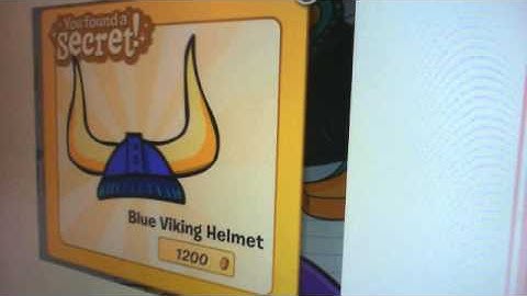 club penguin!!!!! two hats!