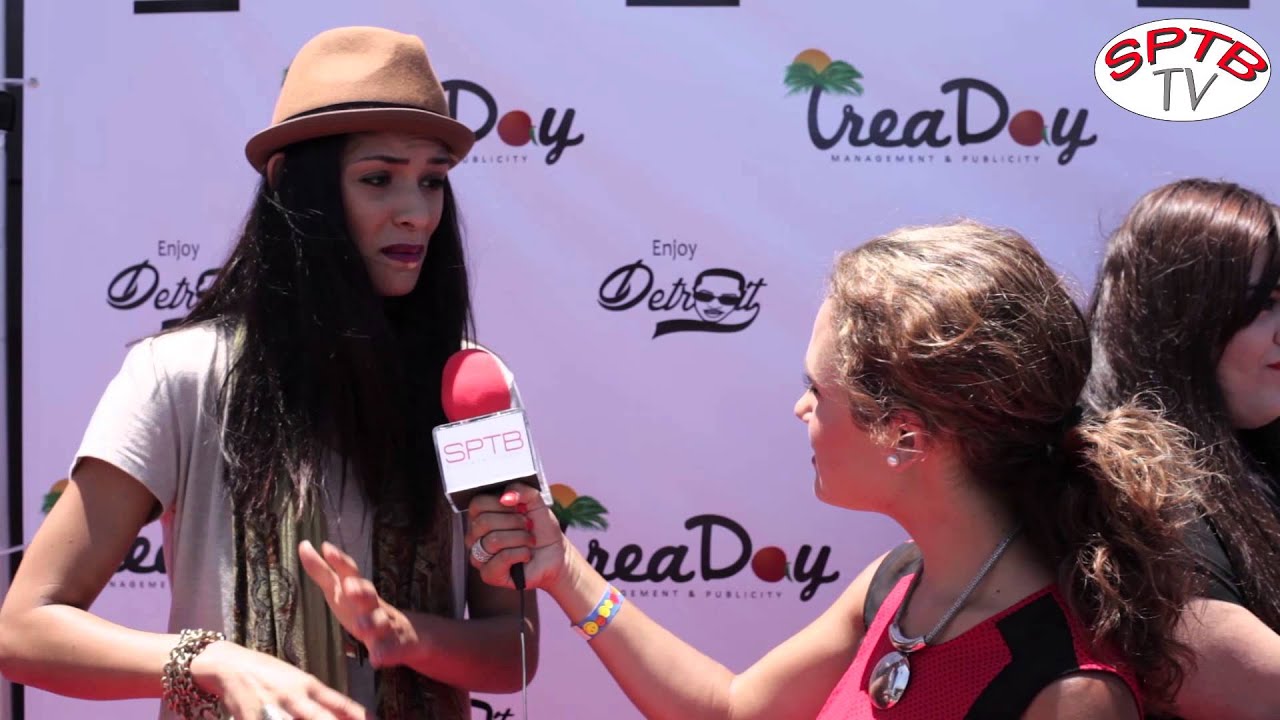 Musician Miranda Rae and BeautyNCarpet