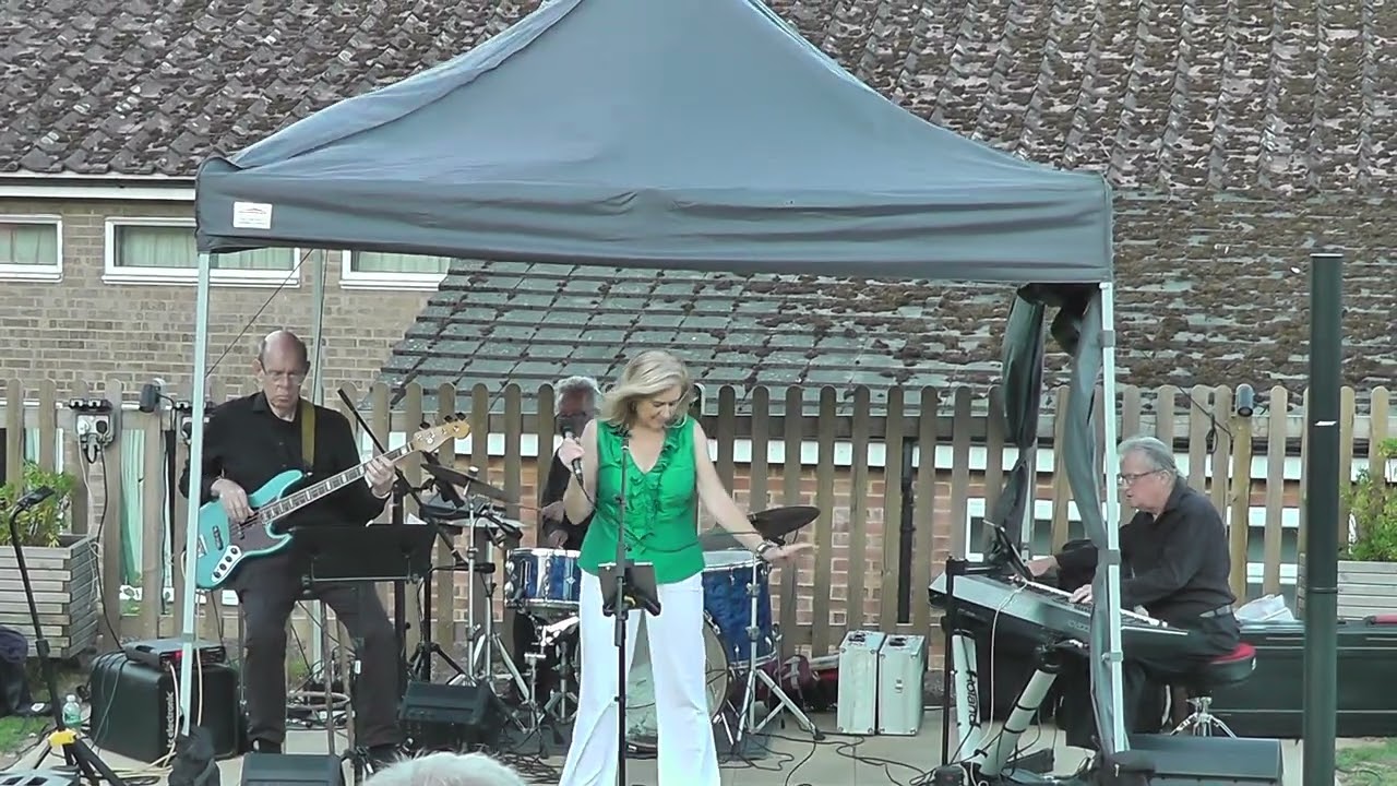 Sue Caroline and the Andy Wall Band 2025