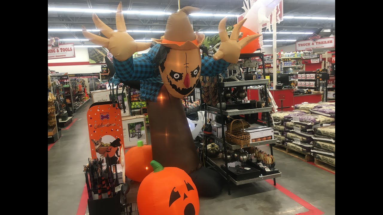 Tractor Supply Animated Freddy Krueger Blow up Lawn display Arm Grab