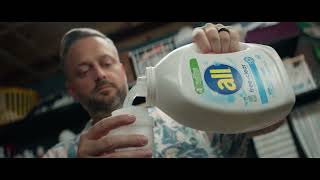 When it’s you vs the laundry, the clear choice is all® free clear
