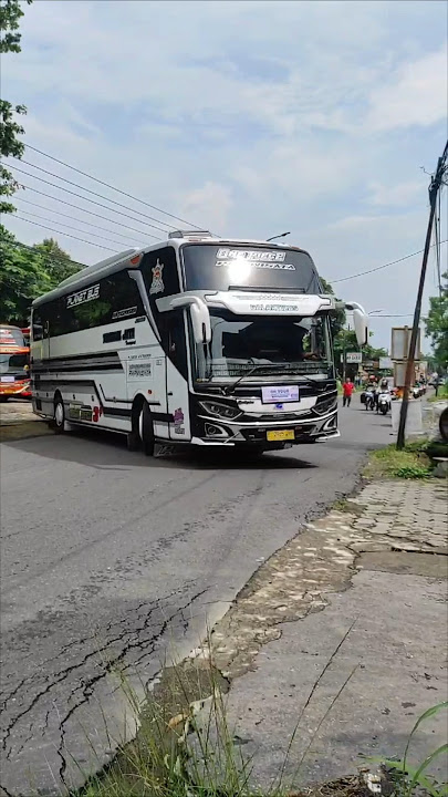 BOYBAND OKDJ 🤩 #fyp #bus #basuri #kendaraan #trip #hunting