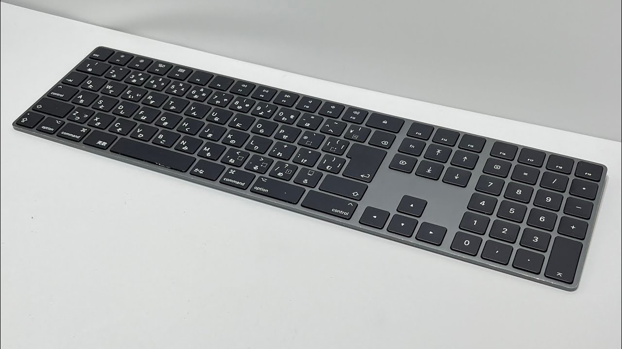 □ Apple Magic Keyboard with Numeric Keypad A1843 マジック