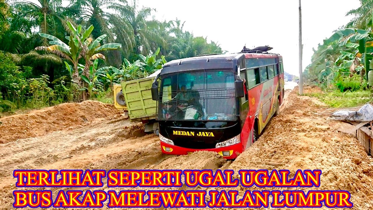 ВИДЕТЬ ДРУГИЕ ГОНЯТСЯ, ВОДИТЕЛЬ АВТОБУСА НЕ ХОЧЕТ СНИЖАТЬ ШАГ НА ГАЗИНЕ НА ГРЯЗЕВОЙ ДОРОГЕ